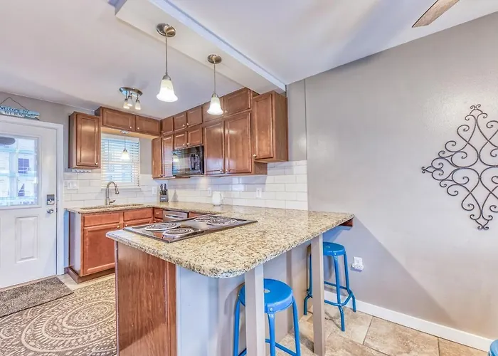 Barefoot Bliss Apartment Gulf Shores